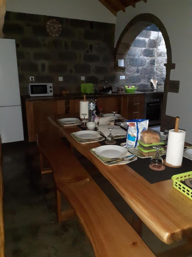 Basaltic Guest House Achadinha Ngoại thất bức ảnh